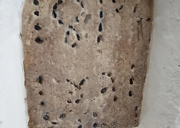 1812 Caves 'n Mansion *