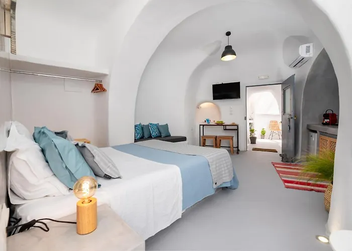 1812 Caves 'n Mansion