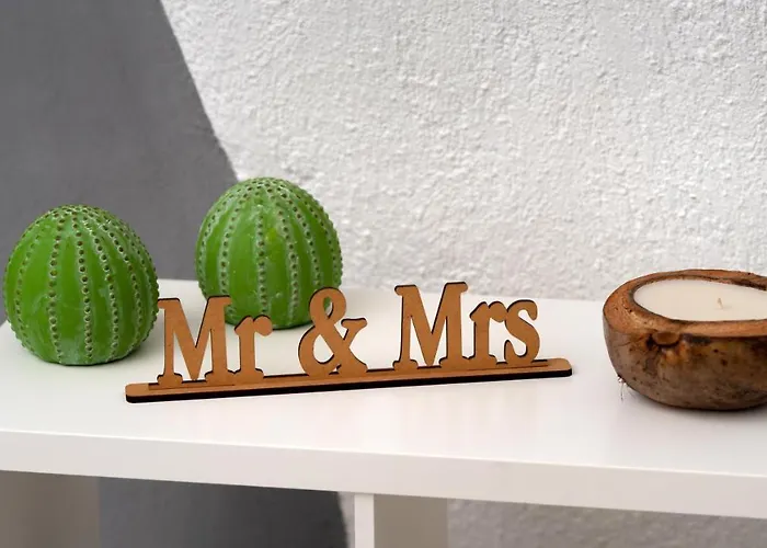 1812 Caves 'n Mansion