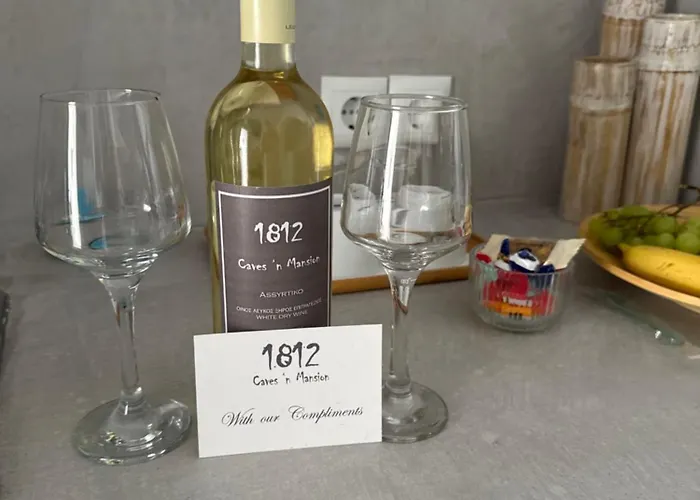 Villa 1812 Caves 'n Mansion Karterados (Santorini)