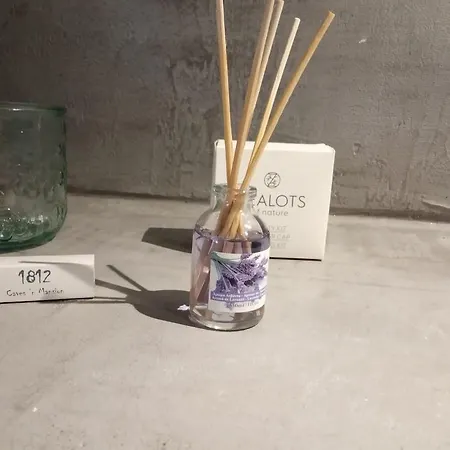 1812 Caves 'n Mansion