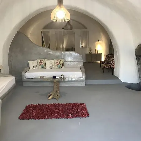 1812 Caves 'n Mansion *