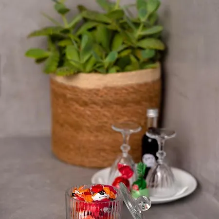 1812 Caves 'n Mansion Villa Karterados (Santorini)