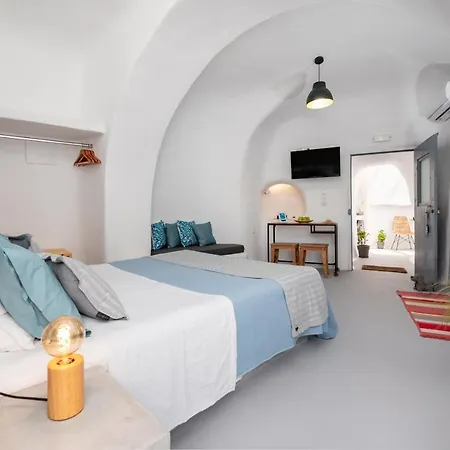 1812 Caves 'n Mansion