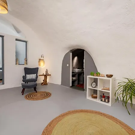 فيلة 1812 Caves 'n Mansion