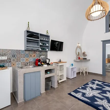 1812 Caves 'n Mansion