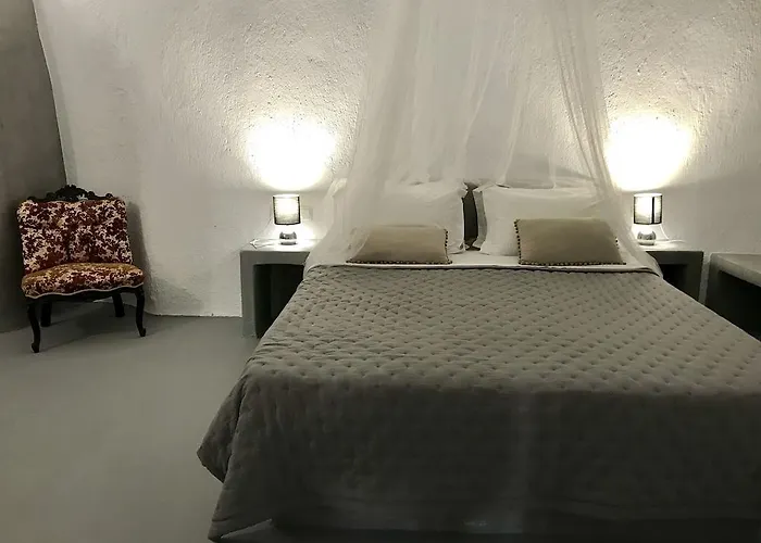 فيلة 1812 Caves 'n Mansion