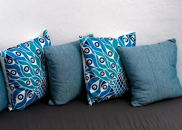 1812 Caves 'n Mansion *