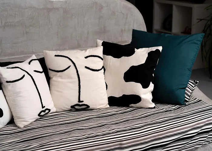 فيلة 1812 Caves 'n Mansion