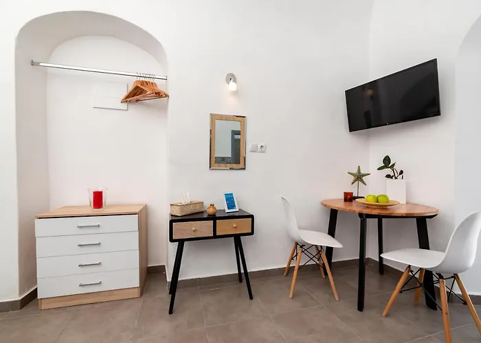 1812 Caves 'n Mansion فيلة *