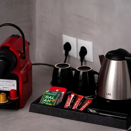 1812 Caves 'n Mansion Villa